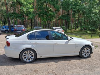 2010 BMW 3 серии 318i V (E90/E91/E92/E93) Рестайлинг, белый, 1100000 рублей, вид 5