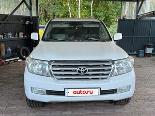 2011 Toyota Land Cruiser 200 Series, белый, 2590000 рублей, вид 2