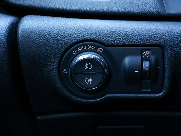 2010 Opel Astra J, белый, 520000 рублей - вид 13