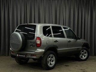 2007 Chevrolet Niva I, серебристый, 299900 рублей, вид 4
