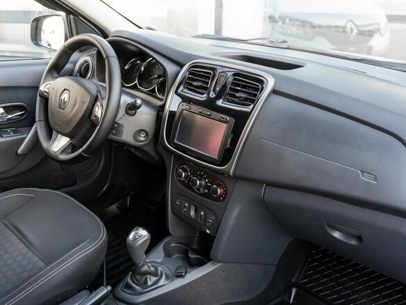 2015 Renault Logan II, серебристый - вид 5