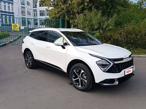 2022 Kia Sportage V, белый, 3000000 рублей