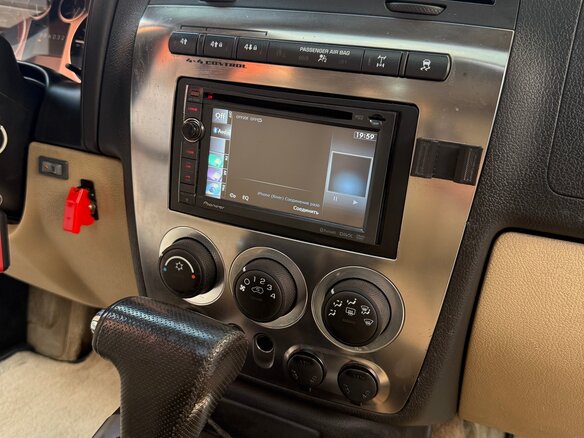 2007 Hummer H3, серебристый, 1900000 рублей - вид 10