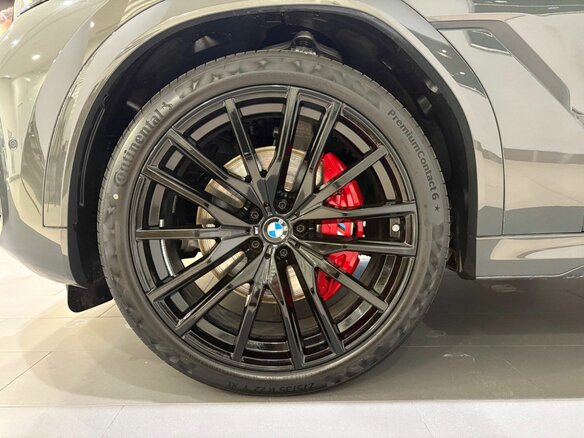 2026 BMW X6 30d III (G06) Рестайлинг, серый, 18399900 рублей - вид 8