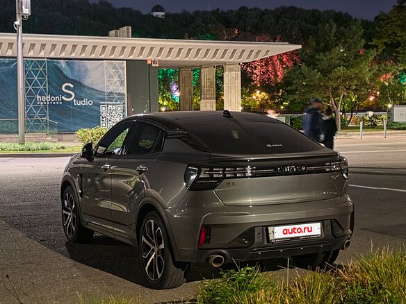 2021 Lynk & Co 05, серый, 2800000 рублей - вид 5