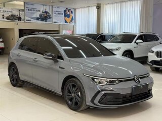 2022 Volkswagen Golf VIII, серый, 2020008 рублей, вид 3