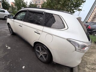 2013 Mitsubishi Outlander III, белый, 1350000 рублей, вид 5