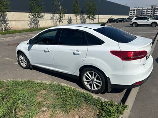 2017 Ford Focus III Рестайлинг, белый, 1000000 рублей, вид 2