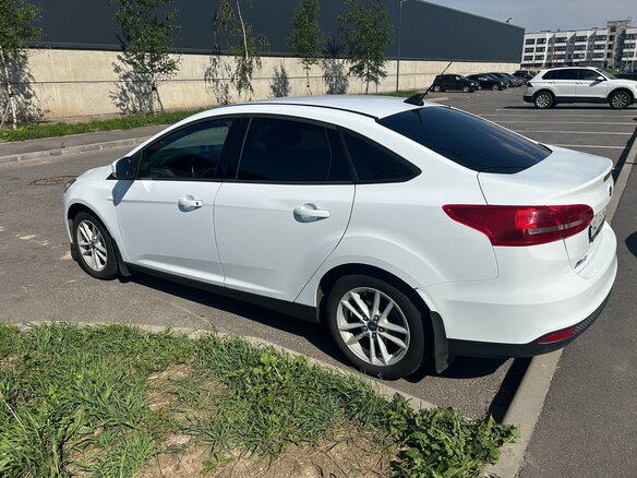 2017 Ford Focus III Рестайлинг, белый, 1000000 рублей - вид 1