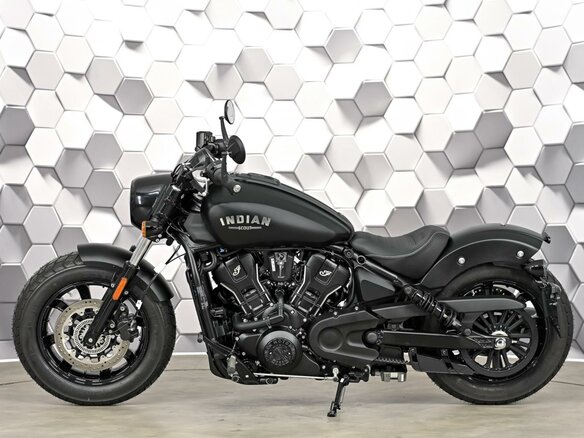 2025 Indian Scout, чёрный, 2100000 рублей - вид 3