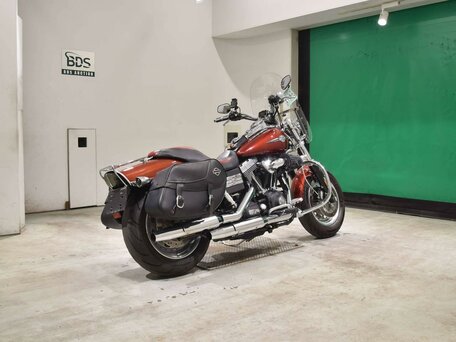 2009 Harley-Davidson Fat Bob, красный, 715000 рублей, вид 5