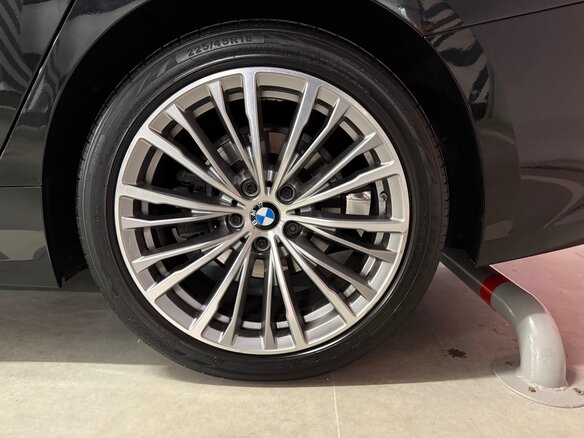 2019 BMW 3 серии 320d xDrive VII (G2x), чёрный, 4100000 рублей - вид 8