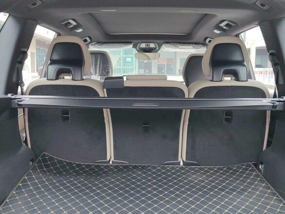 2026 Volvo XC90 B5 II Рестайлинг 2, чёрный, 8200000 рублей - вид 14