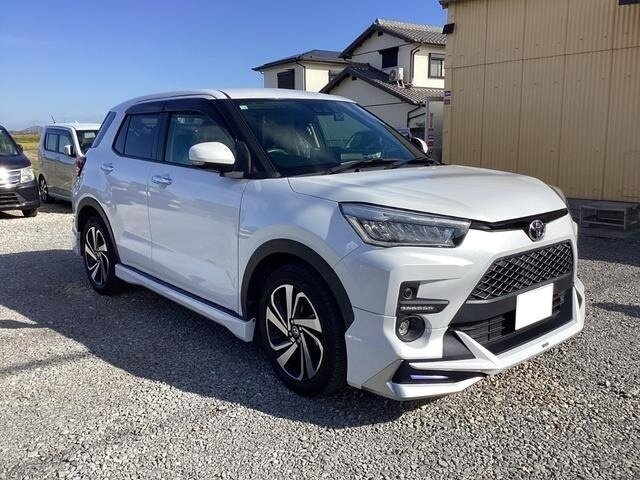 Открыть фотографии: Toyota Raize I