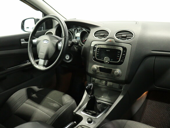 2010 Ford Focus II Рестайлинг, чёрный, 619000 рублей - вид 8
