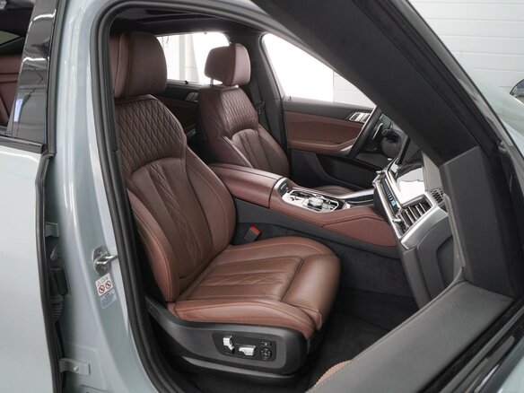 2023 BMW X6 40i III (G06) Рестайлинг, серый, 15899000 рублей - вид 7