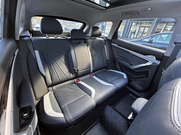 2026 Geely Atlas II, зелёный, 3449990 рублей - вид 11