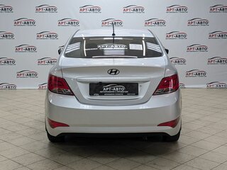 2016 Hyundai Solaris I Рестайлинг, серебристый, 749000 рублей, вид 5