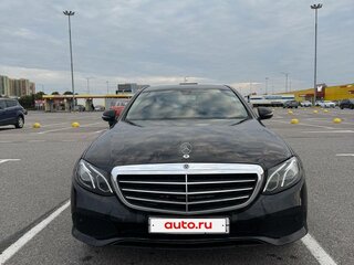 2019 Mercedes-Benz E-Класс 200 V (W213, S213, C238), чёрный, 1570000 рублей, вид 2