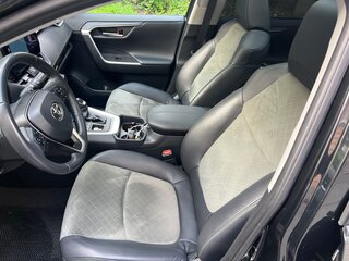 2024 Toyota RAV4 V (XA50), чёрный, 3850000 рублей, вид 5