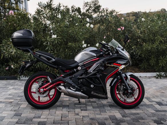 2017 Kawasaki Ninja 400, пурпурный, 486000 рублей - вид 14