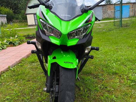 2021 Kawasaki Ninja 400, зелёный, 580000 рублей, вид 2