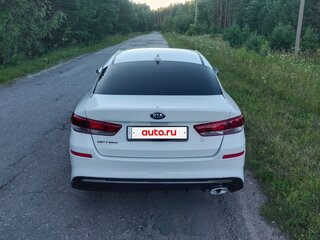 2020 Kia Optima IV Рестайлинг, белый, 1565000 рублей, вид 5