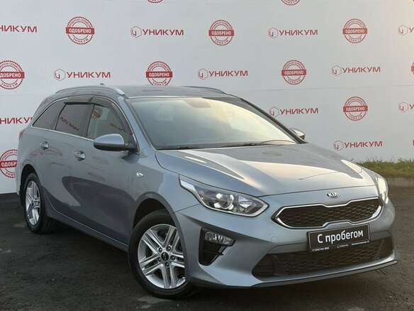 2021 Kia Ceed III, серый - вид 6