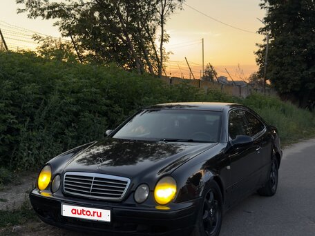 1999 Mercedes-Benz CLK-Класс 200 I (W208), синий, 299000 рублей, вид 1