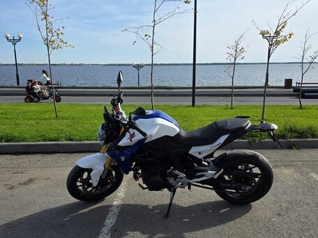 2024 BMW F 900 R, белый, 870000 рублей, вид 1