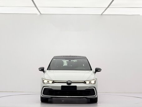2024 Volkswagen Golf VIII, белый, 2190000 рублей, вид 5