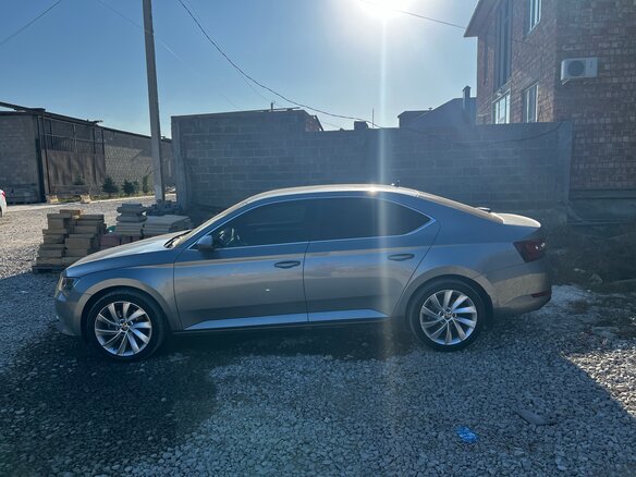 2018 Skoda Superb III, серый, 2050000 рублей - вид 6