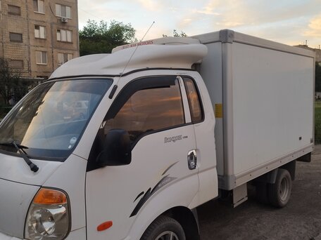 2008 Kia Bongo, белый, 850000 рублей, вид 4