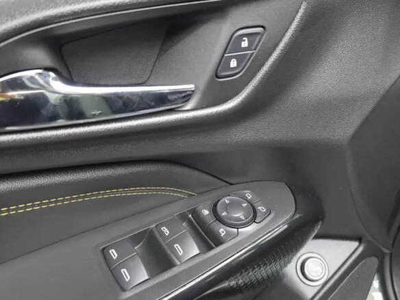 2023 Chevrolet Trax II, зелёный, 1400000 рублей - вид 11