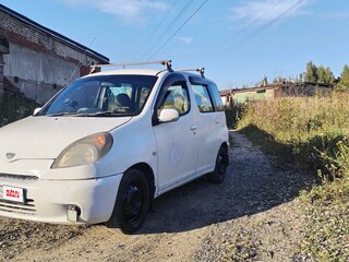 2001 Toyota FunCargo, белый, 250000 рублей, вид 2