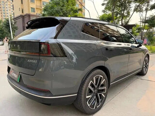 2026 Volvo XC70 III, бежевый, 6500000 рублей, вид 3