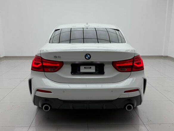 2023 BMW 1 серии 120i III (F52) Рестайлинг, белый, 1680007 рублей - вид 4