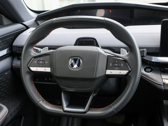2023 Changan UNI-V I, серый, 1850000 рублей - вид 15
