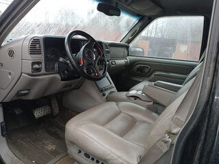 1998 Chevrolet Tahoe I, чёрный, 1700000 рублей, вид 4