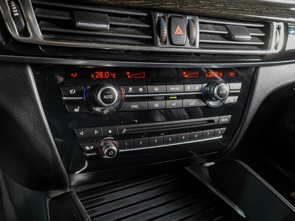 2015 BMW X6 30d II (F16), чёрный, 3999000 рублей - вид 11