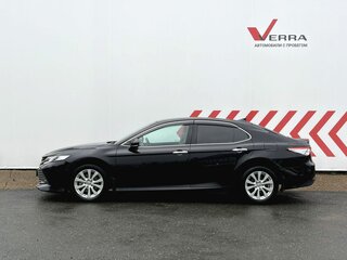 2018 Toyota Camry VIII (XV70), чёрный, 2720000 рублей, вид 2