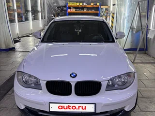 2009 BMW 1 серии 116i I (E81/E82/E87/E88) Рестайлинг, белый, 1000000 рублей, вид 2