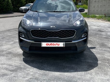 2021 Kia Sportage IV Рестайлинг, серый, 1750000 рублей, вид 1