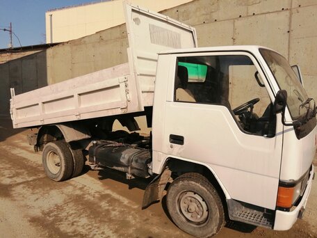 1995 Fuso (Mitsubishi) Canter, белый, 2000000 рублей, вид 2