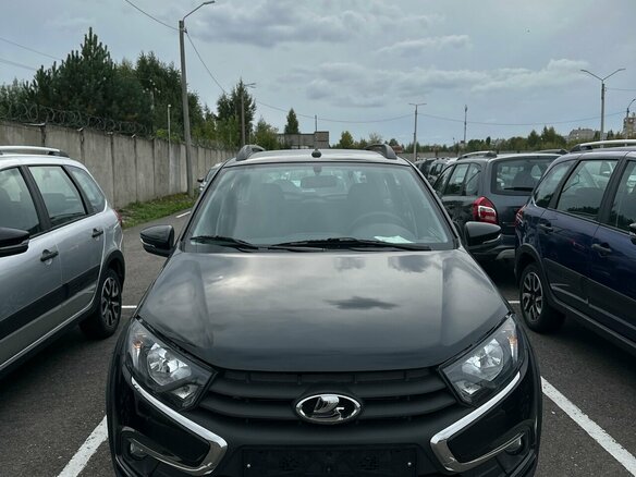2026 Lada (ВАЗ) Granta Cross I Рестайлинг, чёрный, 1371000 рублей - вид 1