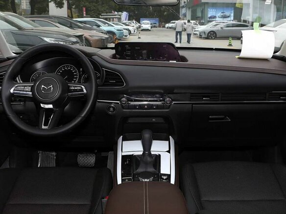2026 Mazda CX-30 I, белый - вид 11