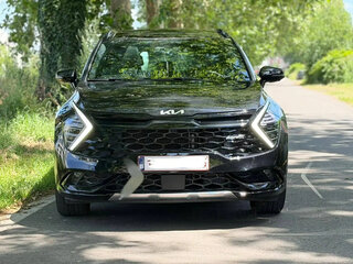2024 Kia Sportage SWB V, чёрный, 3440000 рублей, вид 2