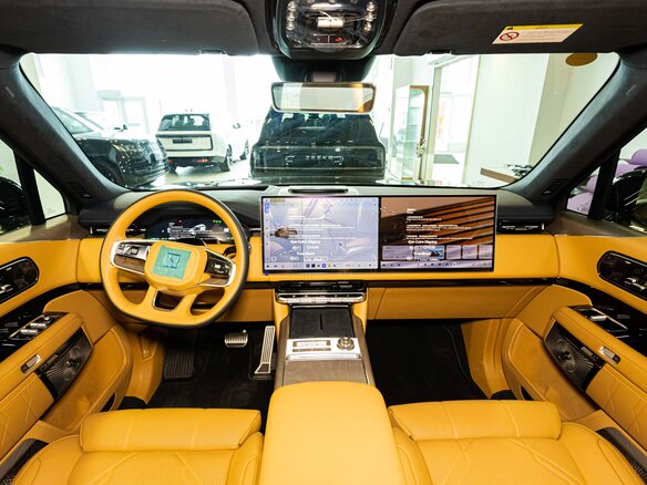 2025 Zeekr 9X 70 kWh, чёрный, 11998000 рублей - вид 13