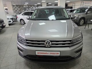 2018 Volkswagen Tiguan II, серебристый, 1799000 рублей, вид 2