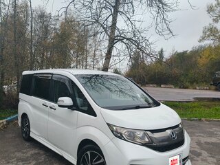 2015 Honda Stepwgn V, белый, 1799000 рублей, вид 4